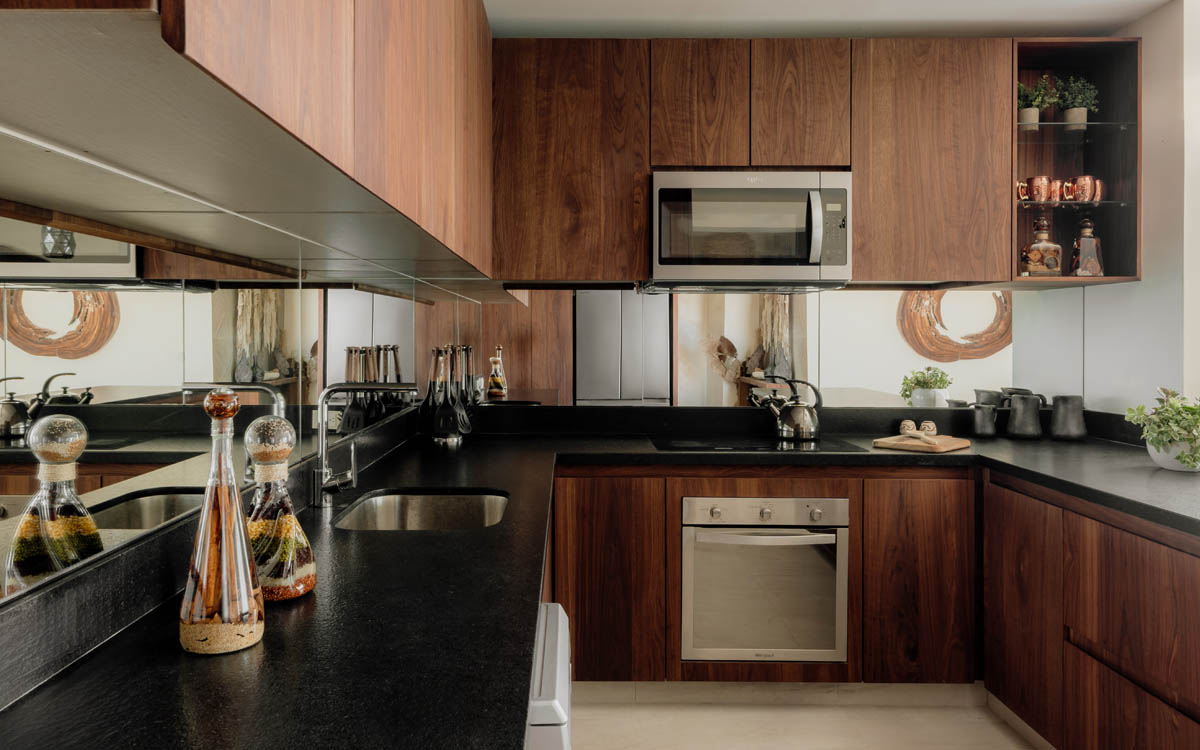 Kitchen 02