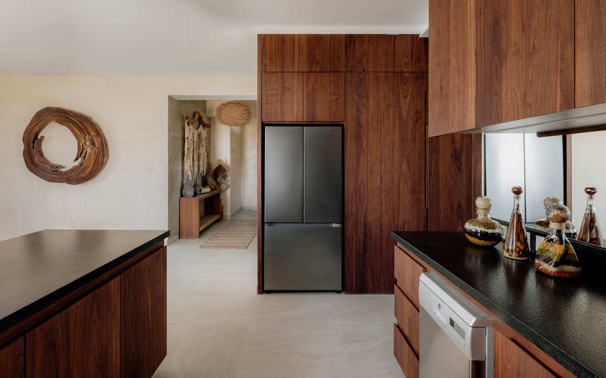 Kitchen 03